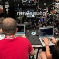 Το newsauto στο DefCon: Μπροστά μας χάκαραν ένα Tesla