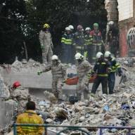 Ουκρανία: Η έδρα της κυβέρνησης ακόμη στις φλόγες έπειτα από επιδρομή της Ρωσίας
