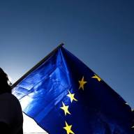 Ένας στους δύο πολίτες στην ΕΕ απαισιόδοξος για το μέλλον του κόσμου – 56% στην Ελλάδα