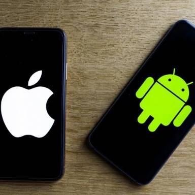 Από αύριο νέα εποχή για iPhone και Android στην ΕΕ