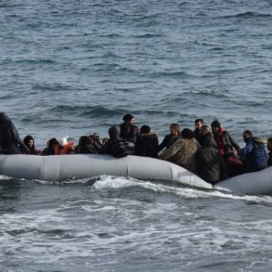 257 μετανάστες διασώθηκαν σε τέσσερις επιχειρήσεις νότια της Κρήτης